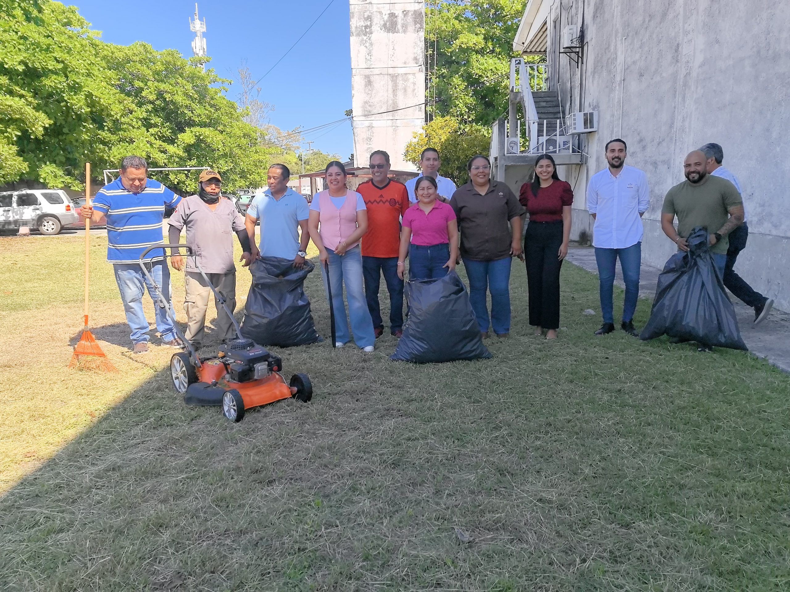 FORTALECE ISSSTE QUINTANA ROO ESPACIOS INSTITUCIONALES CON JORNADA DE “TEQUIO ELENA ARIZMENDI”